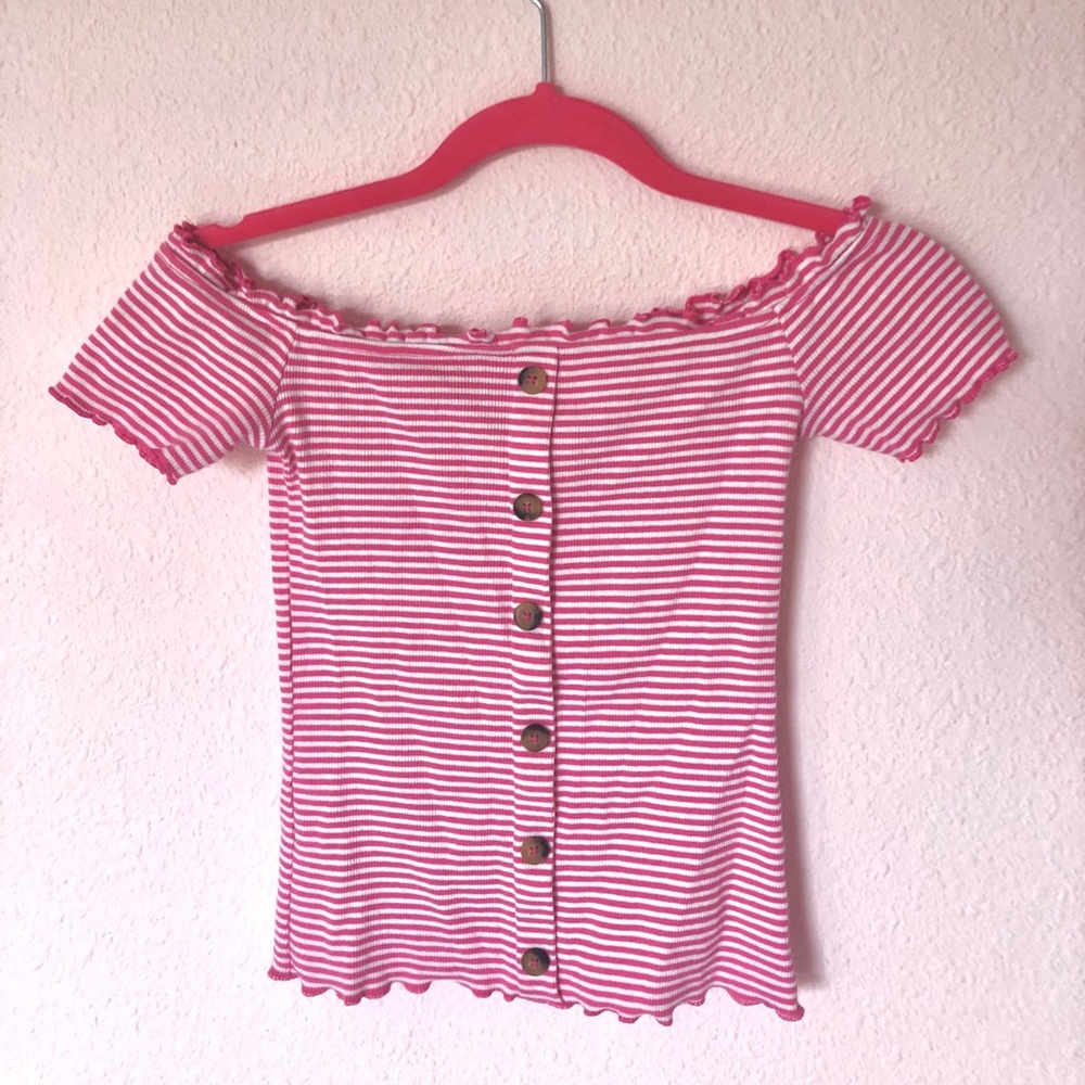 Aeropostale Pink And White Stripped Top💗